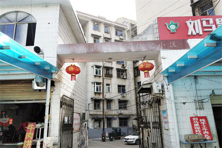 北安居小区多层四楼三室两厅有钥匙随时看房